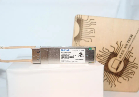 ENTERPRISE - Transceiver QSFP28 FINISAR 100GBase-SR4 Parallel MMF 100m 850nm MPO12