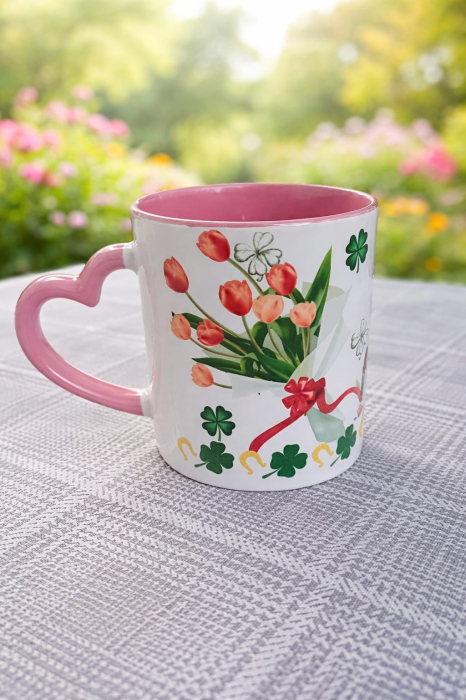 Cană ceramică „Hello March” – model cu lalele și mâner inimă [2]