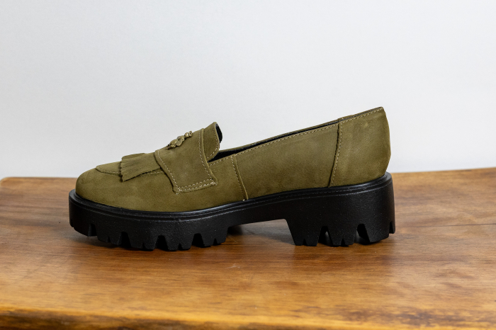 Loafer Olive Bee – Piele Naturală cu Franjuri și Broșă Aurie [3]