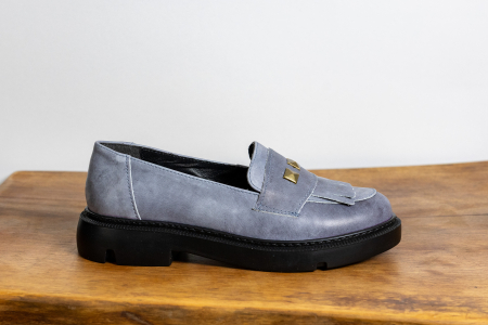 Produse - Loafer Blue Steel – Piele Naturală cu Franjuri și Ținte Aurii