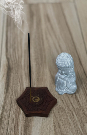 Suport lemn betiosare parfumate si conuri  - hexagon [1]