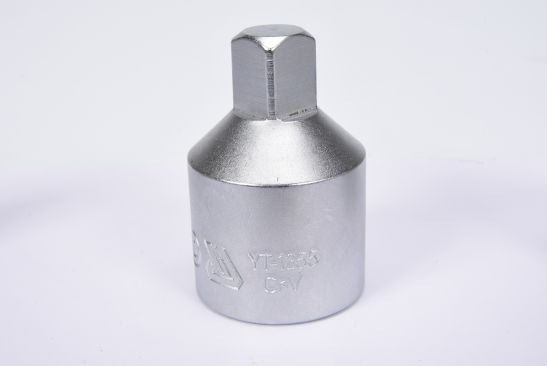 Adaptor patrat interior 3/4 la patrat exterior 1/2 inch Yato - YT-1355 [1]