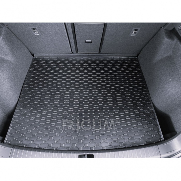 Covoras cauciuc portbagaj Cupra Ateca, 2016-prezent, Rigum Cehia (4x4 sau 4x2 cu portbagaj mai sus) [2]