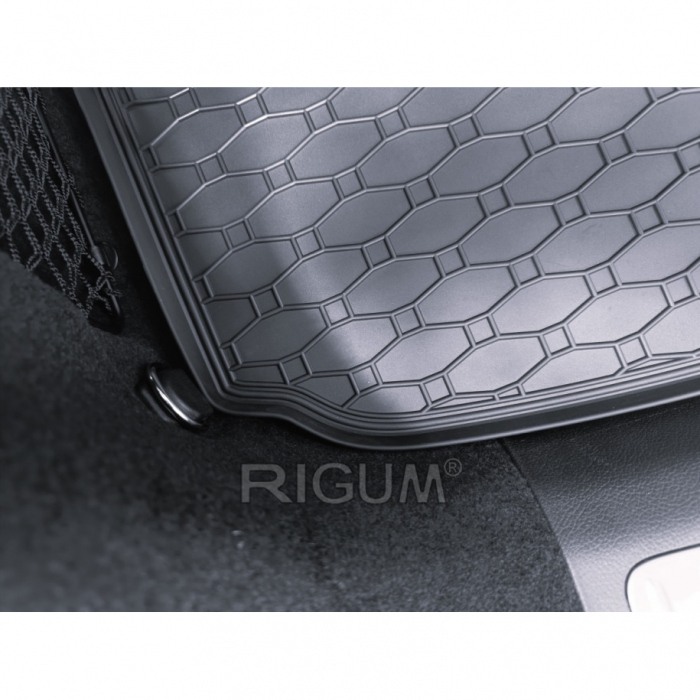 Covoras cauciuc portbagaj Mercedes GLC Coupe C254 2023-prezent, Rigum Cehia (inclusiv modele Hybrid) [3]