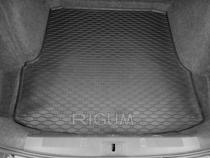Covoras cauciuc portbagaj Skoda Octavia 2 berlina / Octavia Tour 2 (1Z), 2004-2013, Rigum RKK [2]