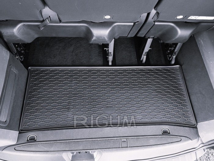 Covoras portbagaj cauciuc Ford Tourneo Custom L1, 2018-prezent, Rigum Cehia (in spate rand 3) [2]
