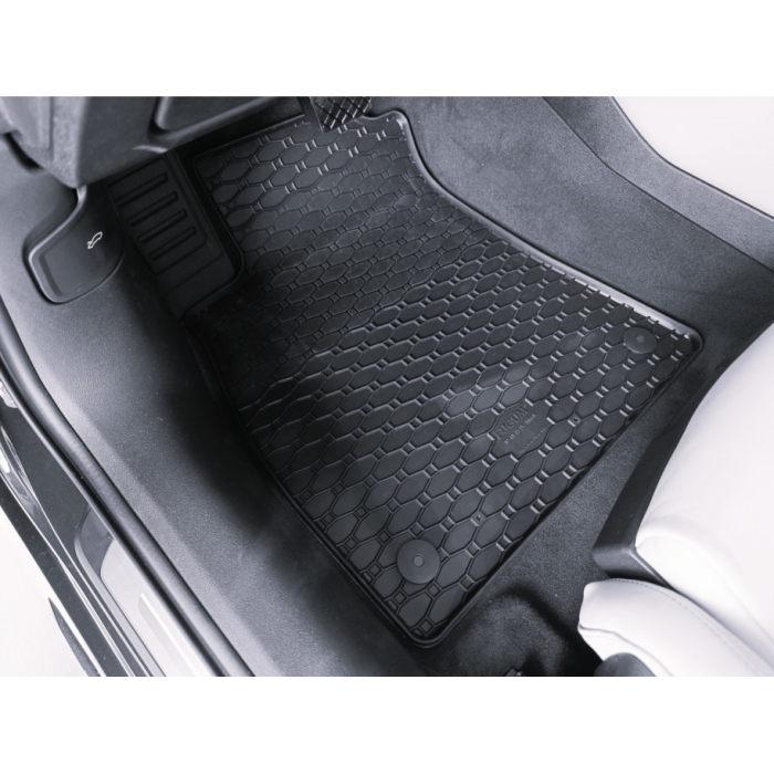 Covorașe cauciuc dedicate Audi A6 C9, 2026-prezent, Rigum Cehia [2]