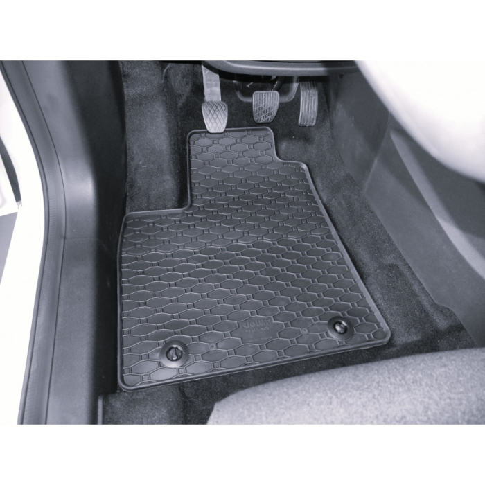 Covorașe cauciuc dedicate MG3 Hybrid + / MG3 pe benzina 2024-prezent, Rigum Cehia [3]