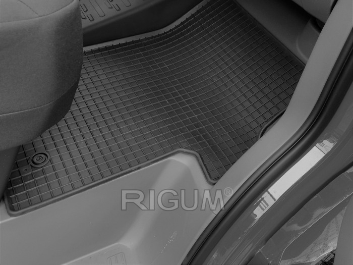 Covorase cauciuc MAN Trucks TGE, 2017-prezent, Rigum [3]