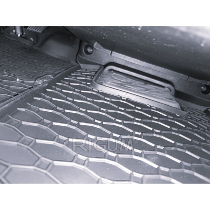 Covorase cauciuc speciale Fiat Ducato Facelift 2022-prezent, Rigum Cehia (locurile din fata) [4]