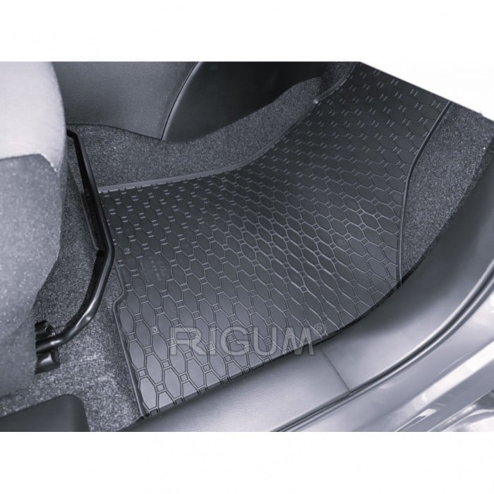 Covorase cauciuc speciale Suzuki Swift 5, 2024-prezent, Rigum Cehia [3]