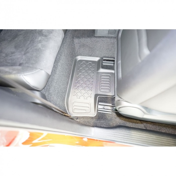 Presuri Dodge Challenger 3 cu facelift stil tavita cu margini inalte, 2014-prezent, Aristar [5]