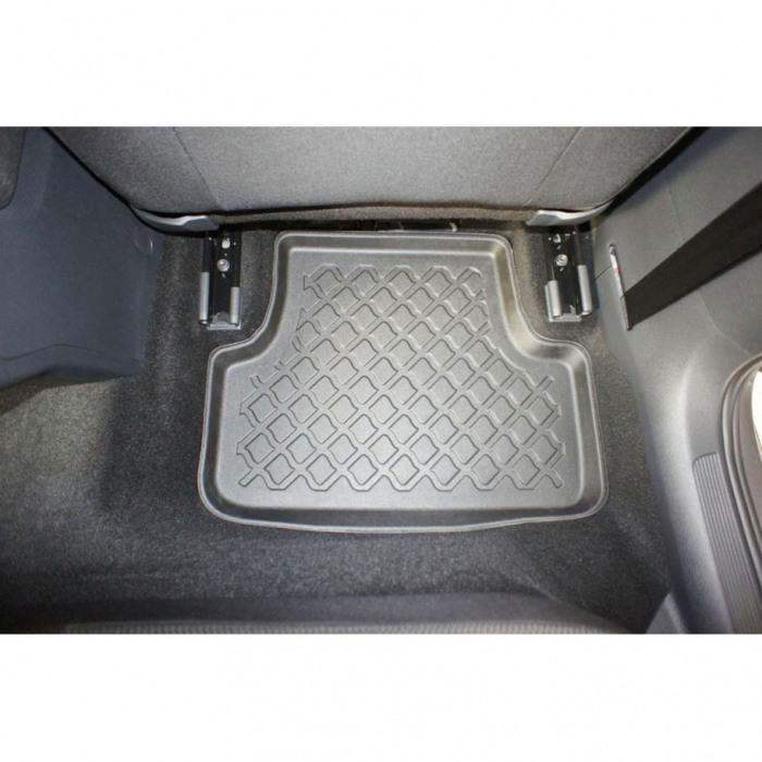 Presuri VW Golf 8 Hatchback Mild Hybrid stil tavita cu margini inalte, 2021-prezent, Aristar [5]