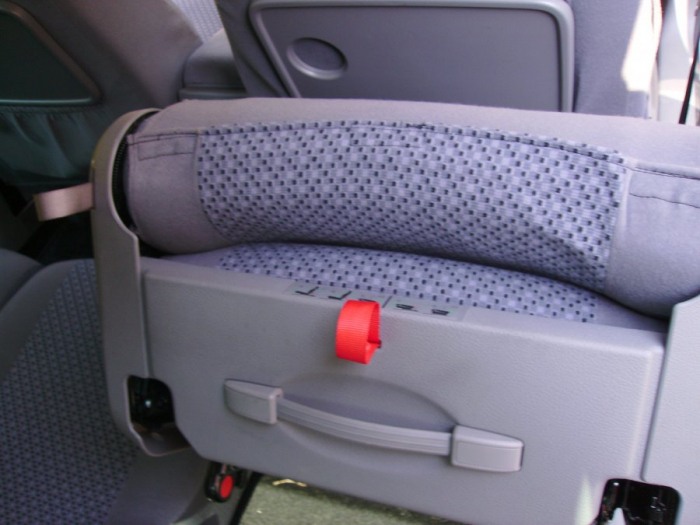 Set huse dedicate VW Touran 2010 cu masuta si buzunare A16+E477 [2]