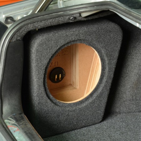 Subwoofer - Carcasa subwoofer 25 cm pentru VW Passat B5 sedan  (1998-2005) stanga, FBvw08 