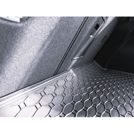 Covoras cauciuc portbagaj Hyundai i30 Fastback Mild Hybrid 2021-prezent, Rigum Cehia [3]