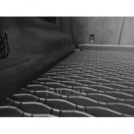 Covoras portbagaj cauciuc Audi Q8 2018-prezent, Rigum Cehia [2]