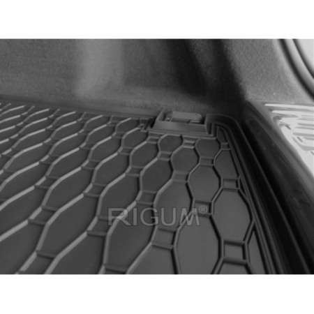 Covoras portbagaj cauciuc Audi Q8 2018-prezent, Rigum Cehia [3]