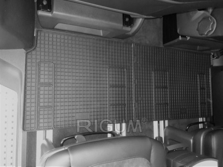 Covorase cauciuc Volkswagen Transporter T5 / T6 Multivan randul 2 [1]