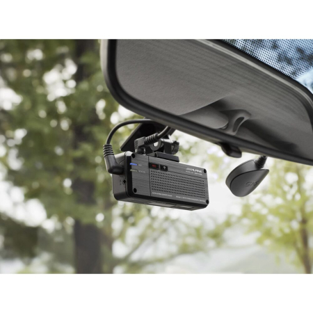 Parcare & monitorizare/Camere DVR - DVR-F220 Camera de bord Alpine pentru inregistrare in trafic