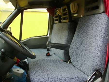 Huse scaun auto dedicate - Huse scaune auto dedicate pentru IVECO Daily 3 locuri