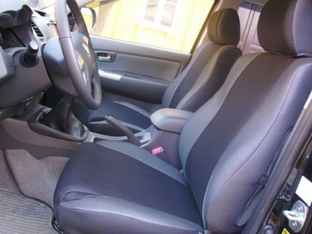 Huse scaun auto dedicate - Huse scaune auto dedicate pentru Toyota Hilux N70 facelift