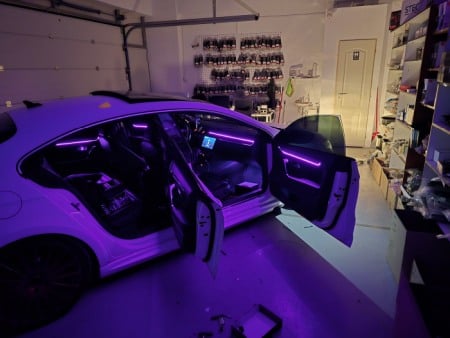 Montaj Sisteme Audio Auto - Instalare lumini ambientale pentru masina dvs
