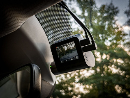 Montaj Sisteme Audio Auto - Montaj camera fata monitorizare trafic