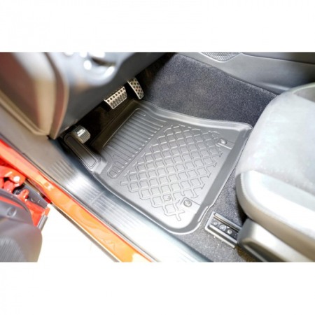 Presuri Dodge Challenger 3 cu facelift stil tavita cu margini inalte, 2014-prezent, Aristar [1]