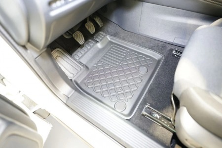 Presuri Nissan Qashqai 3 Mild Hybrid stil tavita cu margini inalte, 2021-prezent, Aristar [2]