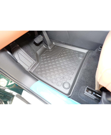 Preșuri stil tăviță cu margine înaltă Leapmotor C10 (hybrid REEV sau electric EV), 2025-prezent, Aristar [1]