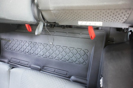 Presuri VW Touran 1 (1T) stil tavita cu margini inalte, 2003-2015, Aristar (pt. al treilea rand) [1]