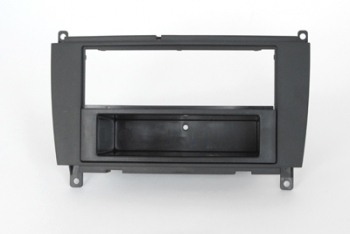 Accesorii Sisteme Audio - Rama adaptoare radio 1DIN Mercedes W209 (cu buzunar)