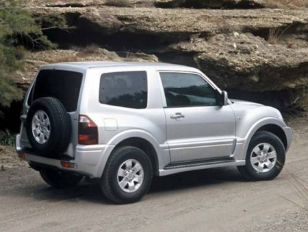 Set paravanturi Mitsubishi Pajero 3 usi 2001- [1]