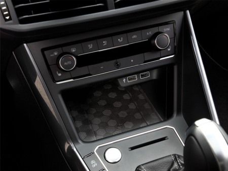 Suport incarcare wireless VW Polo (AW1) 09/2017 - 2021 10W [2]