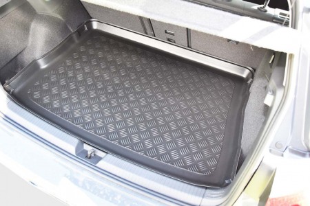 Tava portbagaj Basic VW Golf 8 hatchback, 2020-prezent (portbagaj sus) [4]