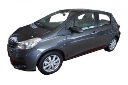 Tava portbagaj Toyota Yaris III (low) [2]