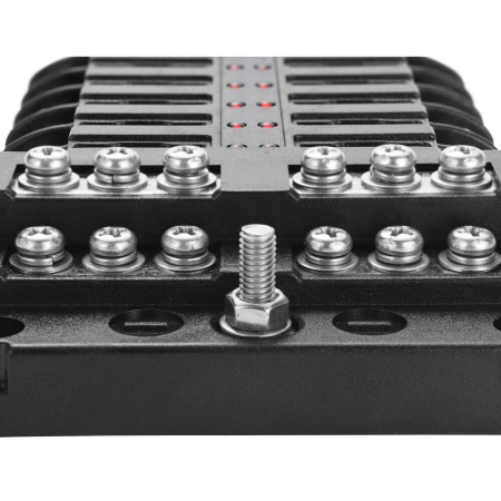 XSV12 Distribuitor de sigurante Ampire cu 12 sigurante ATO [1]