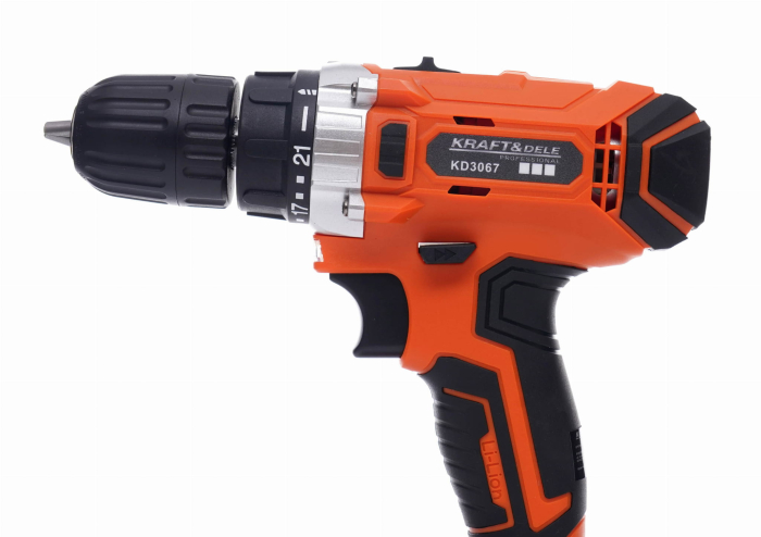 Mașină de găurit cu baterie 20V 2×1.5Ah + biți  KD3067 [11]