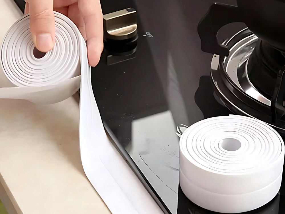Bandă De Etanșare Albă Pentru Pereți Și Chiuvete – 3m PVC Adeziv Rezistent [5]