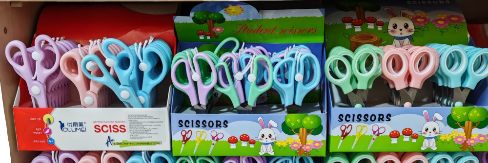 Set Foarfece cu Mâner de Plastic – Diverse Culori, 24 Bucăți în Set – Vânzare Engros [4]
