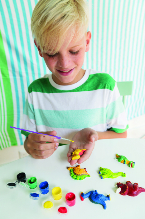 Atelier creativ Modeleaza si picteaza - Dinozaur care straluceste in intuneric - 4M - BazaRapid.ro [5]