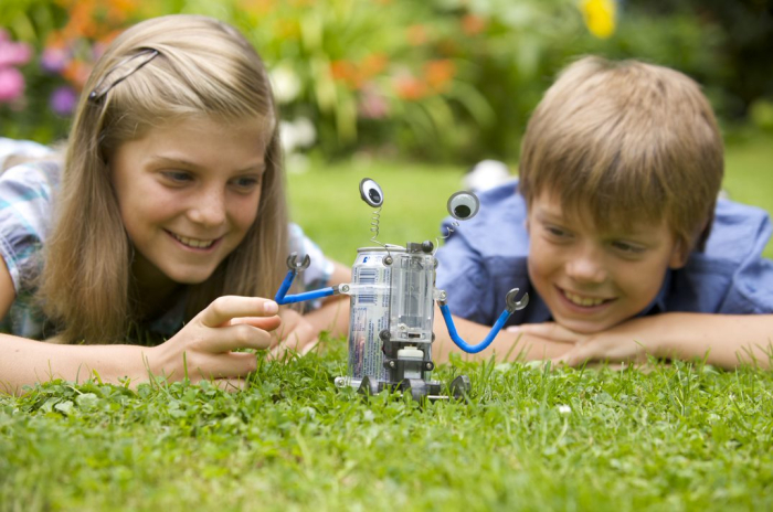 Kit constructie robot - Tin Can Robot, Kidz Robotix - 4M - BazaRapid.ro [2]