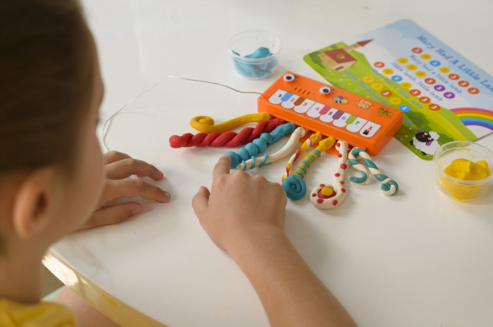 Kit creativ STEM - Pianul distractiv, ThinkingKits - 4M - BazaRapid.ro [6]