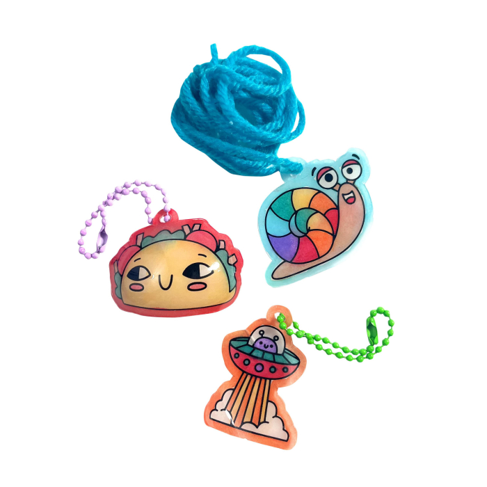 Set artistic DYI - Shrink-Its! - creaza brelocuri prin micsorare - Fun Friends - Ooly - BazaRapid.ro [2]
