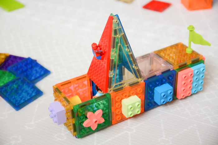 Set magnetic Magbrix Junior 24 piese patrate - compatibil cu caramizi de constructie tip Lego Duplo - Magblox - BazaRapid.ro [8]