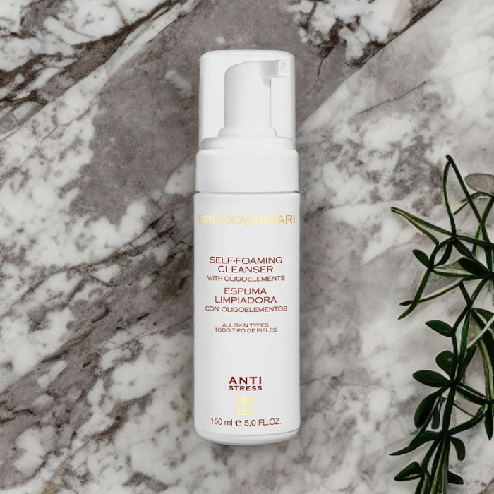 Spuma de Curatare Anti-Stres cu Oligoelemente 150ml - Self Foaming Cleanser - Bruno Vassari [3]