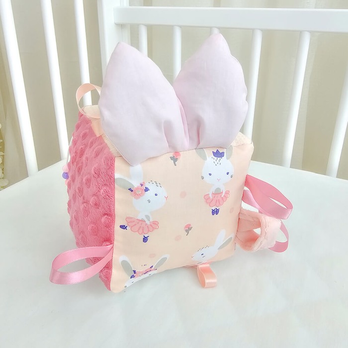 Cub textil pentru bebelusi, cu activitati, Bunny Pink [4]