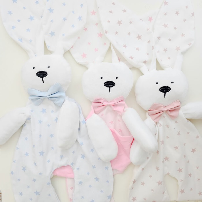 Jucarie atasament Iepuras pentru bebelusi, personalizat cu nume [7]