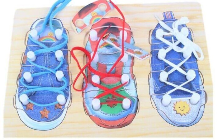 Puzzle lemn Invata sa legi sireturile [2]